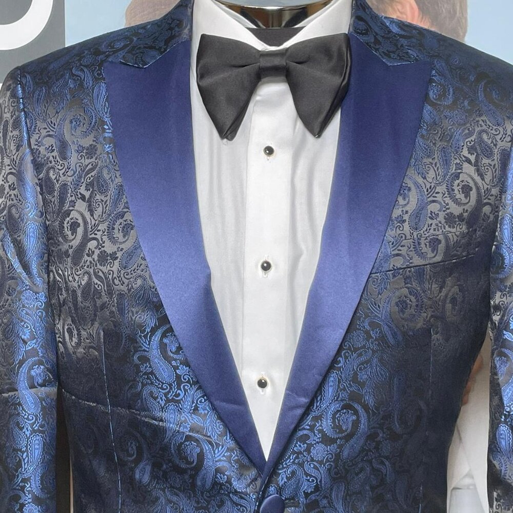 COURTURE 1910 CHASE PAISLEY PRINT DINNER JACKET